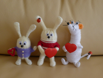 Игрушки из ниток или как порадовать ребенка из ничего: 155+(Фото) уникальных и красивых поделок созданных своими руками с мастер-классами (мягких, на елку, из шариков)