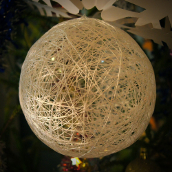 Игрушки из ниток или как порадовать ребенка из ничего: 155+(Фото) уникальных и красивых поделок созданных своими руками с мастер-классами (мягких, на елку, из шариков)