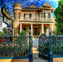 Заборы для частных домов и приусадебных территорий (+390 Фото Идей). Красивые ограждения и критерии выбора