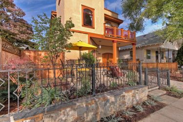 Заборы для частных домов и приусадебных территорий (+390 Фото Идей). Красивые ограждения и критерии выбора