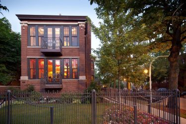 Заборы для частных домов и приусадебных территорий (+390 Фото Идей). Красивые ограждения и критерии выбора