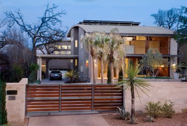 Заборы для частных домов и приусадебных территорий (+390 Фото Идей). Красивые ограждения и критерии выбора