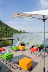 Заборы для частных домов и приусадебных территорий (+390 Фото Идей). Красивые ограждения и критерии выбора