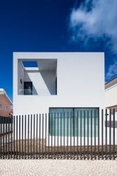 Заборы для частных домов и приусадебных территорий (+390 Фото Идей). Красивые ограждения и критерии выбора