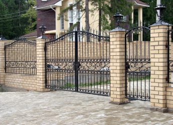 Заборы для частных домов и приусадебных территорий (+390 Фото Идей). Красивые ограждения и критерии выбора