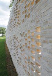 Заборы для частных домов и приусадебных территорий (+390 Фото Идей). Красивые ограждения и критерии выбора