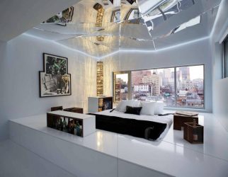 Зеркальный потолок: Особенности интерьерного решения (в ванной, гостиной, прихожей). Блестящая отделка для эффектного дизайна