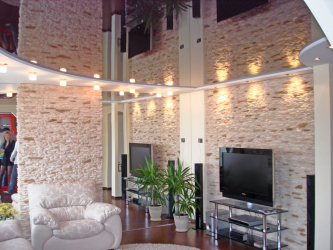 Зеркальный потолок: Особенности интерьерного решения (в ванной, гостиной, прихожей). Блестящая отделка для эффектного дизайна