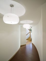 Красивый потолок из гипсокартона в зале (подвесной, двухуровневый, фигурный, с подсветкой) + 80 ФОТО